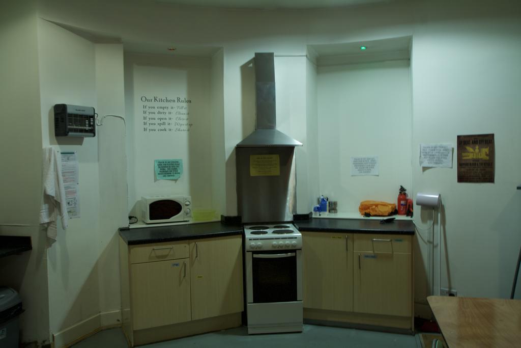 City Stay Hostel エディンバラ エクステリア 写真